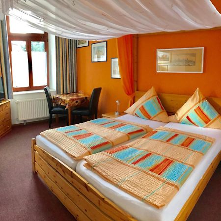 Отель Pension Holzhausen Кведлинбург Экстерьер фото