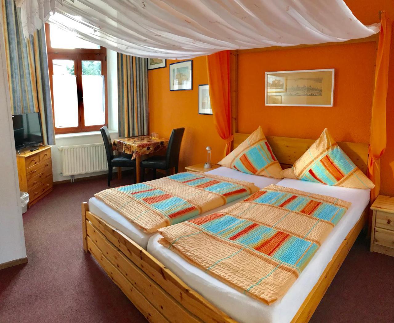 Отель Pension Holzhausen Кведлинбург Экстерьер фото