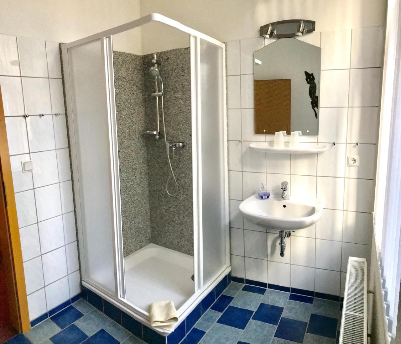 Отель Pension Holzhausen Кведлинбург Экстерьер фото