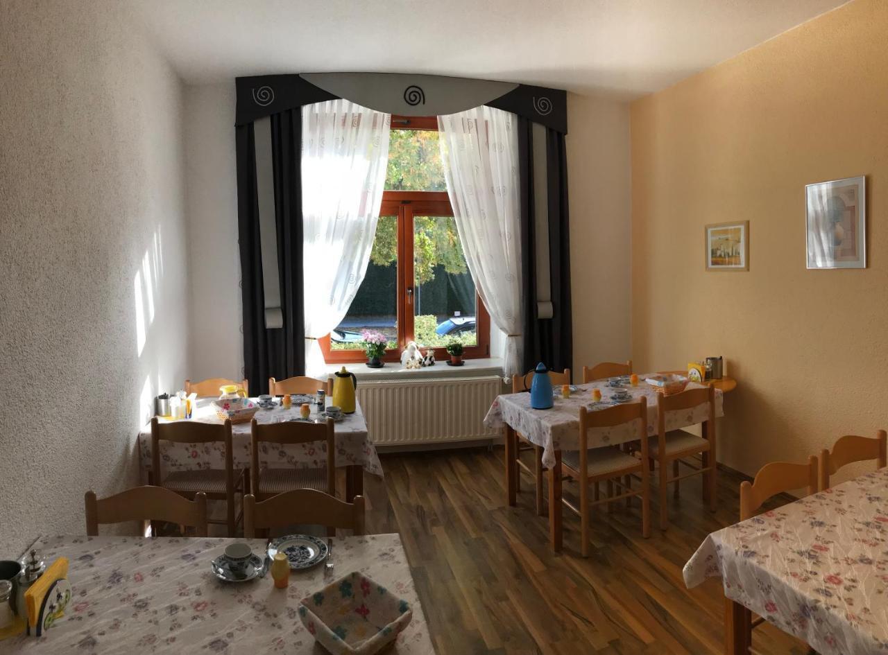 Отель Pension Holzhausen Кведлинбург Экстерьер фото